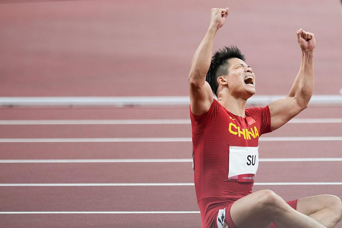 苏炳添打破历史纪录，马龙教练泪洒赛场！